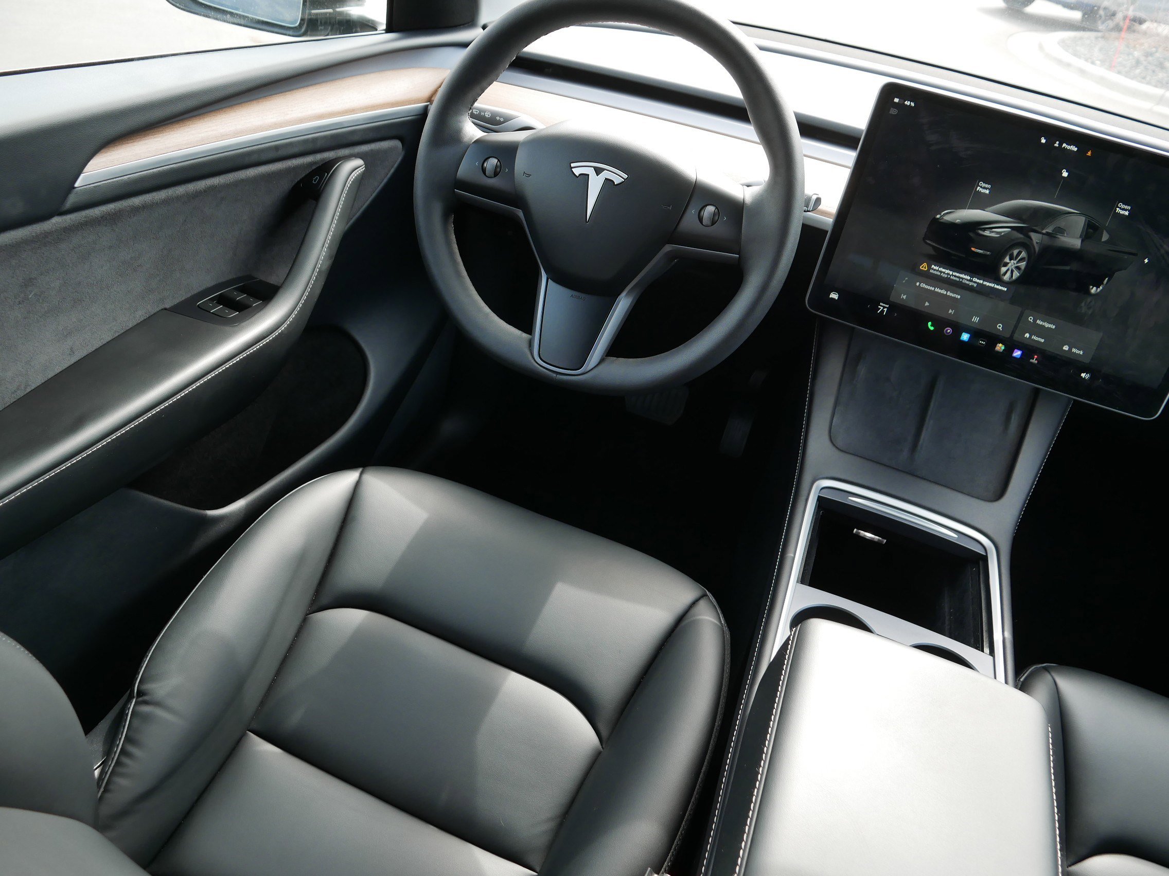 Used 2024 Tesla Model Y Long Range image 9