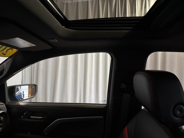 Used 2023 Chevrolet Colorado Z71 w/ Z71 Convenience Package 2 image 29