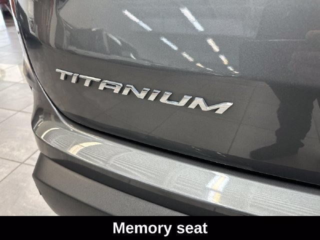 Used 2024 Ford Edge Titanium w/ Equipment Group 301A AWD/4WD image 10