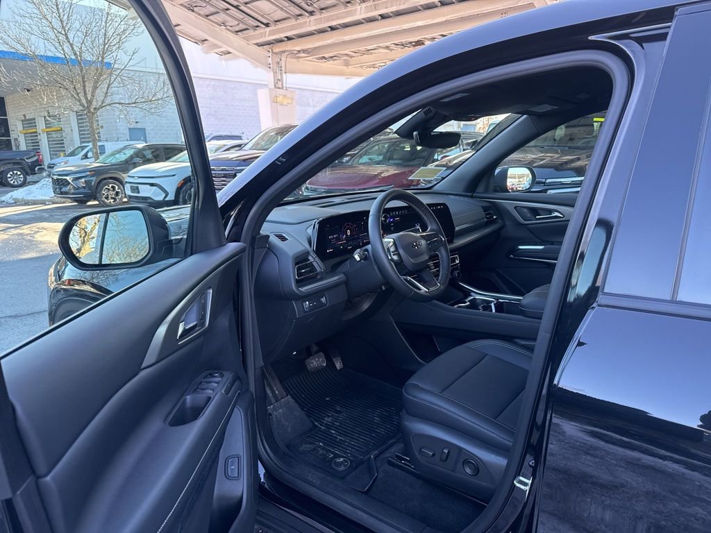 New 2026 Chevrolet Traverse LT w/ Midnight/Sport Edition image 18