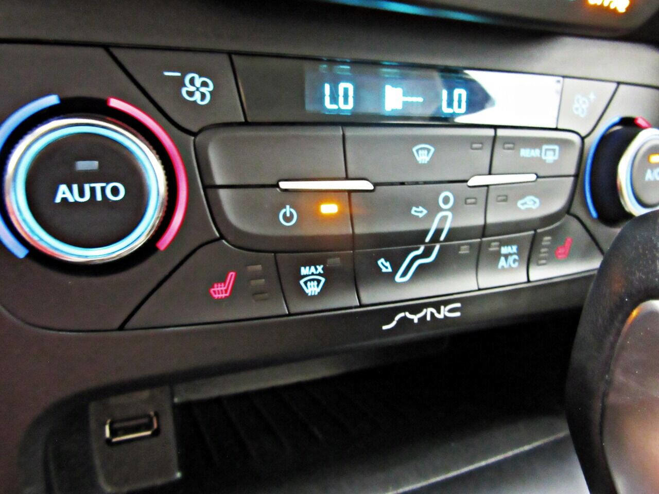 Used 2016 Ford Focus Electric 4dr Hatchback image 20