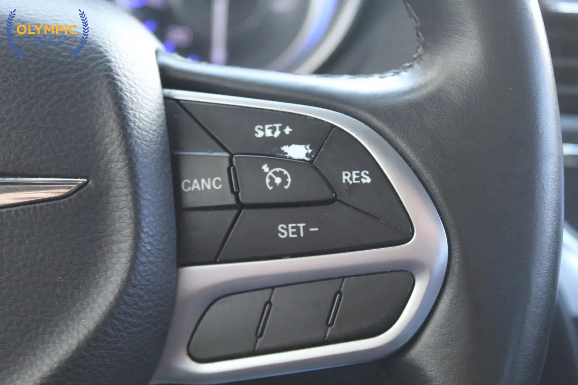 Used 2017 Chrysler 300 Limited image 20
