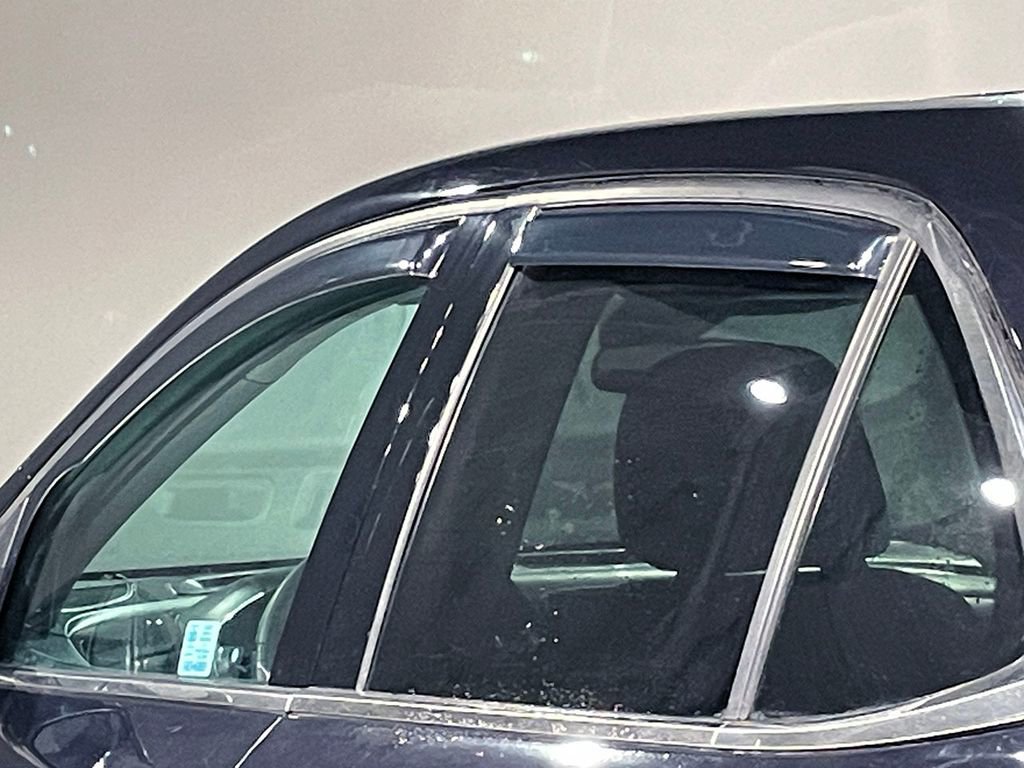 Used 2020 Chevrolet Equinox LT image 17