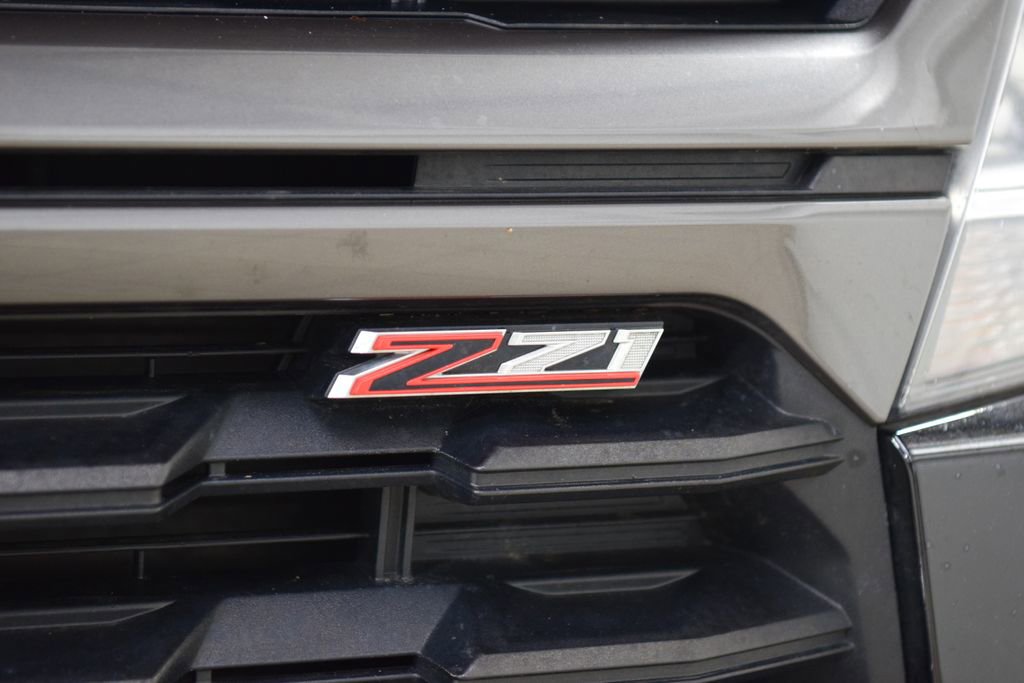 Used 2021 Chevrolet Colorado Z71 w/ Safety Package AWD/4WD image 16