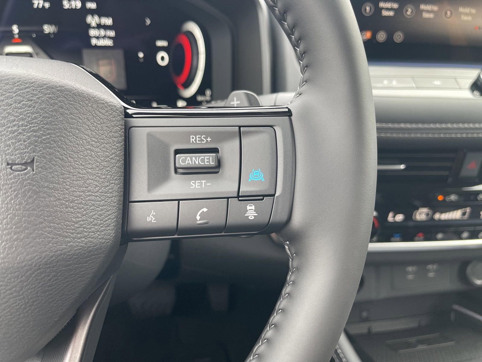 New 2026 Nissan Rogue Platinum image 39