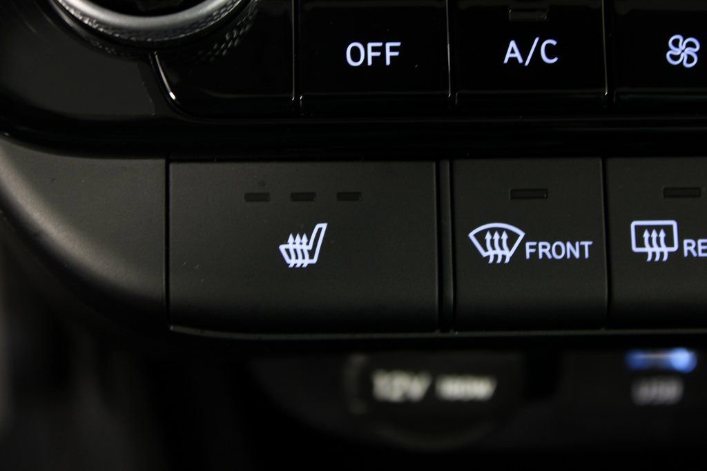 Certified 2025 Hyundai Elantra SEL image 23