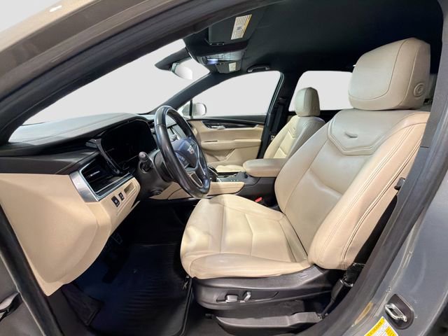 Used 2018 Cadillac XT5 AWD image 18