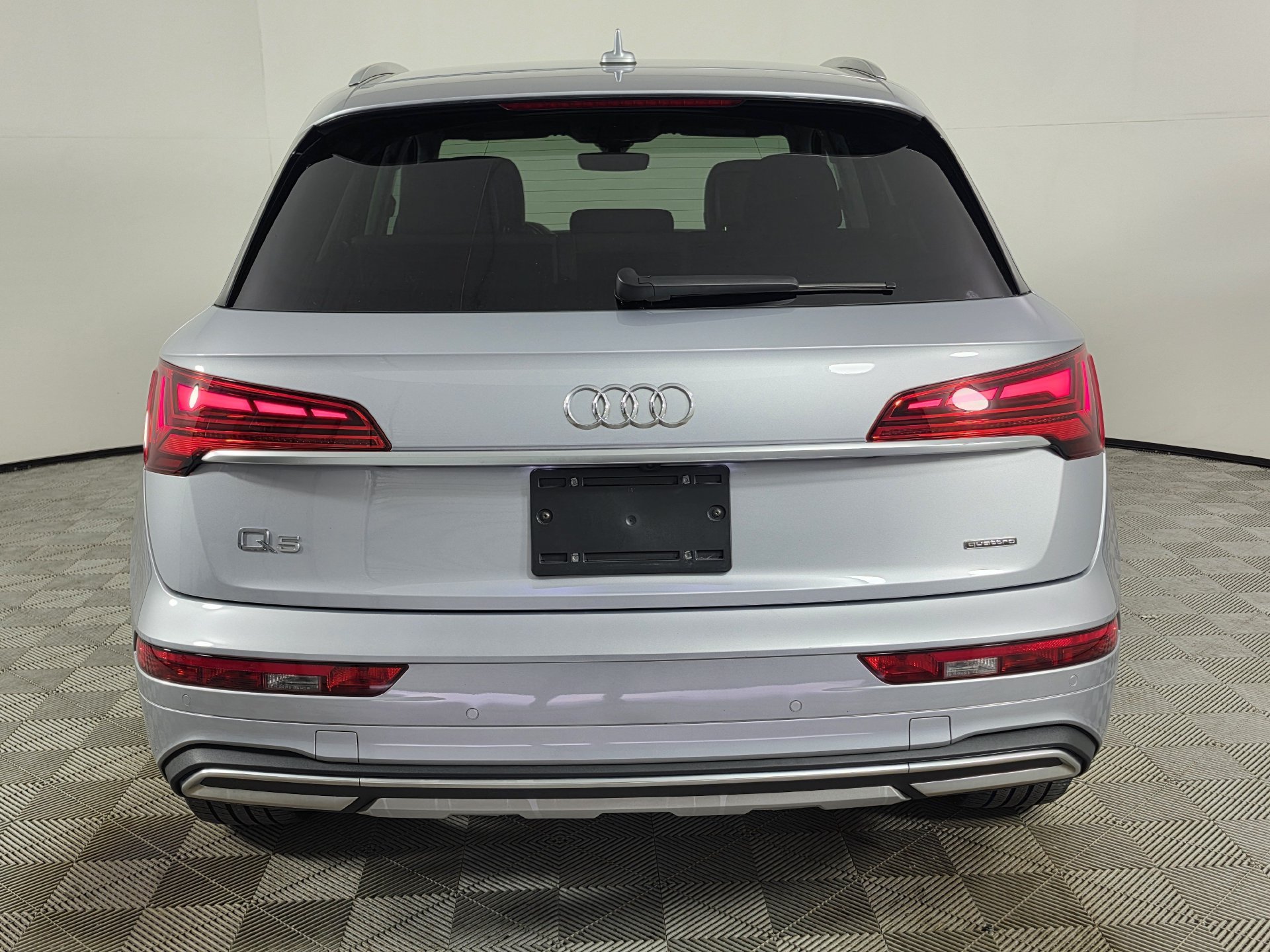 Certified 2023 Audi Q5 2.0T Premium w/ Convenience Package AWD/4WD image 43