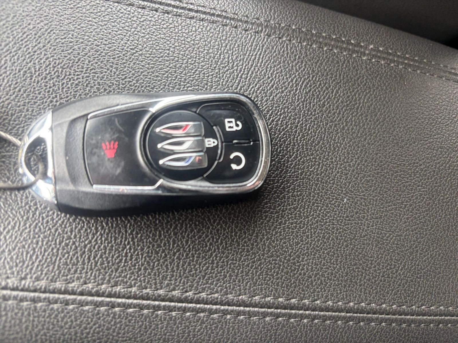 Used 2025 Buick Encore GX Preferred FWD image 23