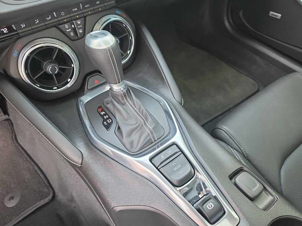 Used 2016 Chevrolet Camaro SS image 17