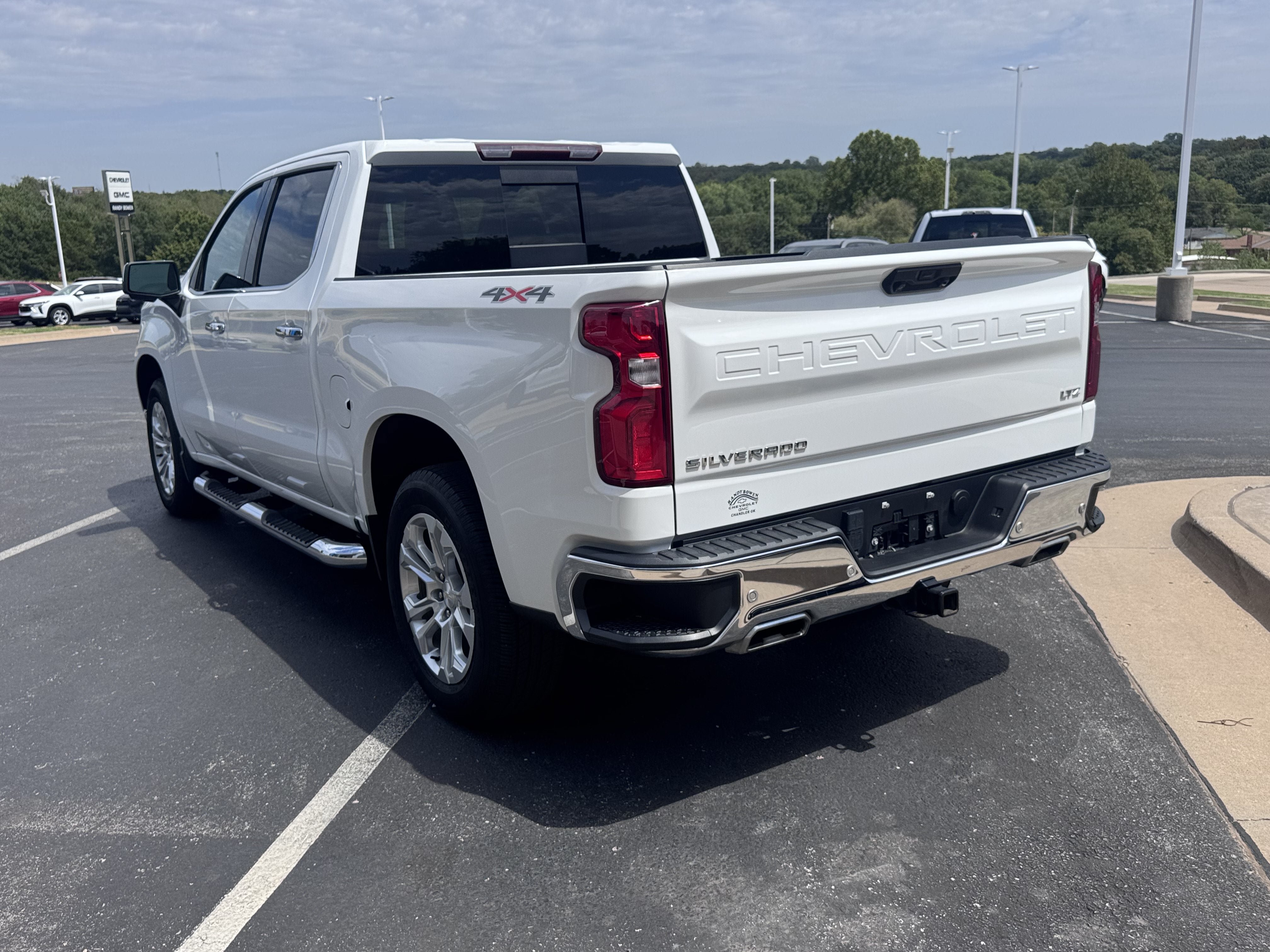 Used 2024 Chevrolet Silverado 1500 LTZ w/ LTZ Convenience Package II AWD/4WD image 3