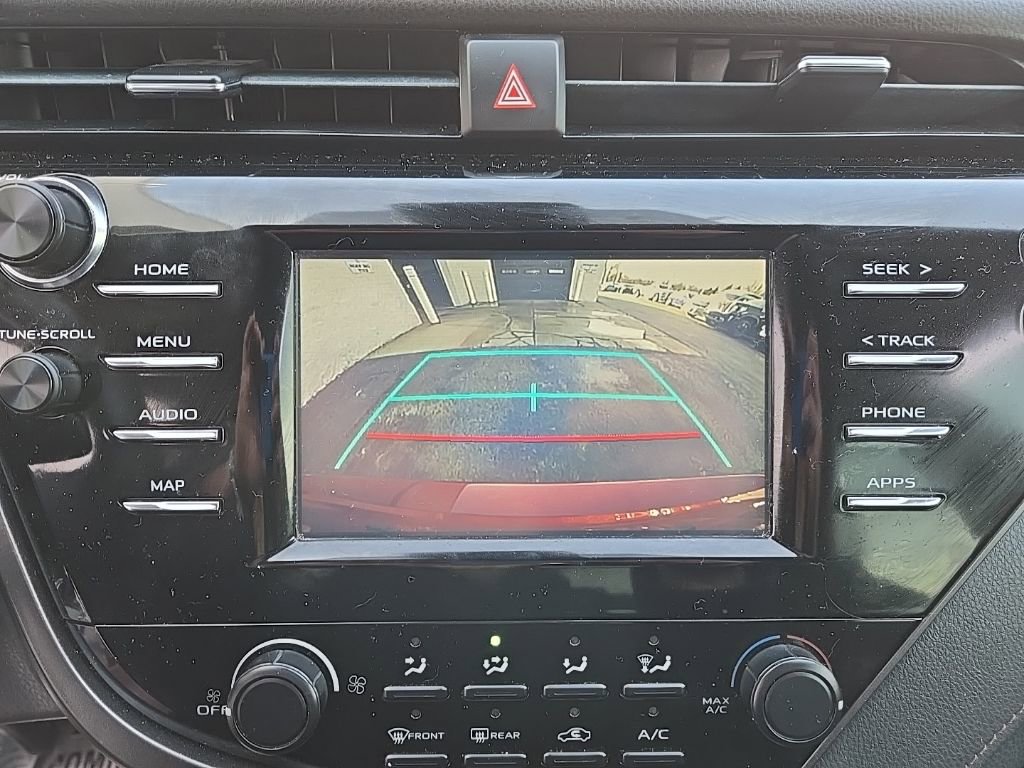 Used 2019 Toyota Camry LE image 23