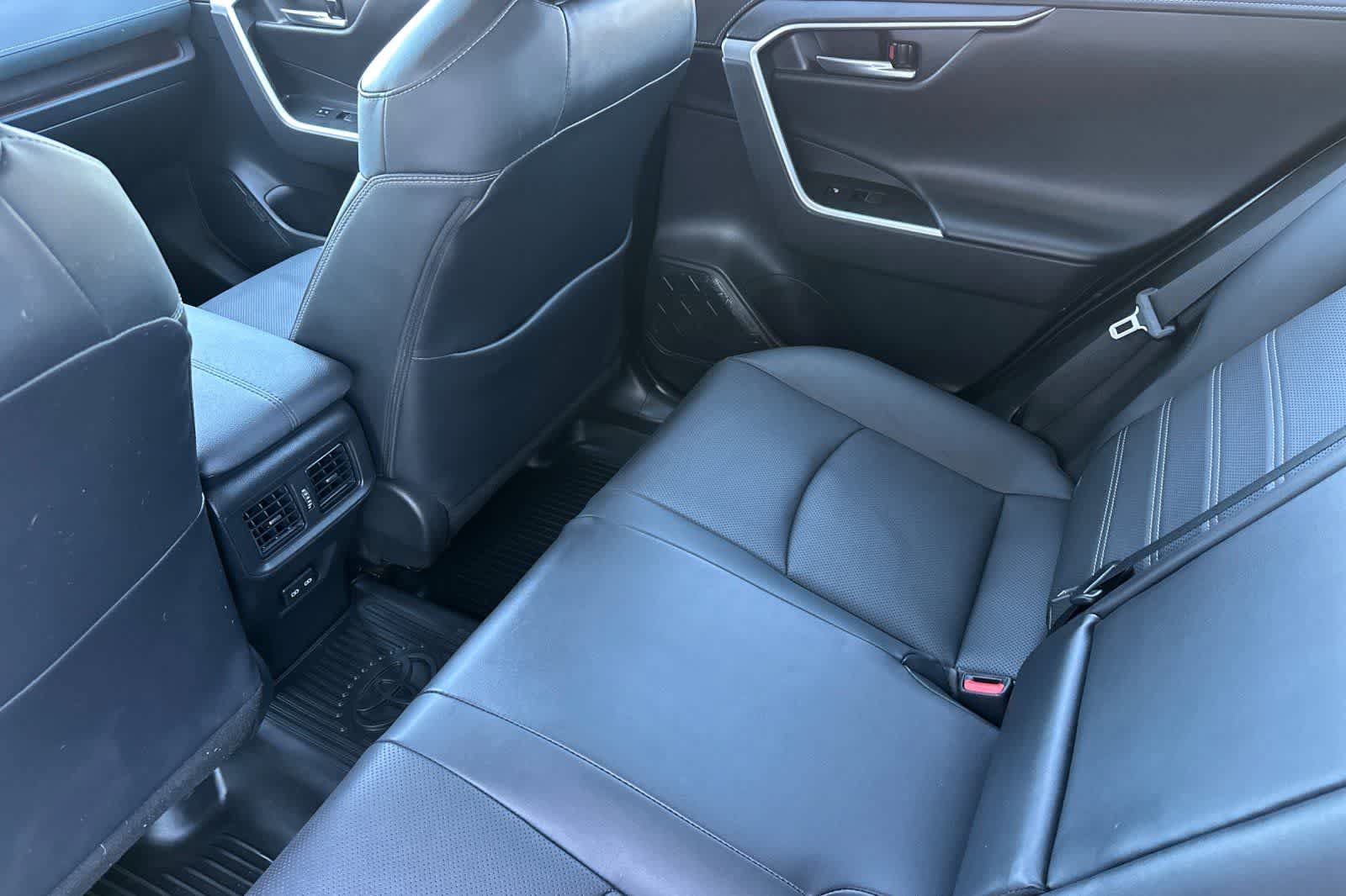 Used 2024 Toyota RAV4 Limited w/ Advanced Technology Package AWD/4WD image 4
