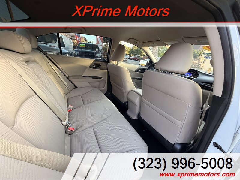 Used 2017 Honda Accord LX image 29