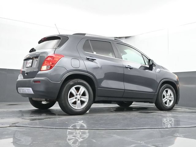 Used 2016 Chevrolet Trax LT w/ LT Sun and Sound Package FWD image 42