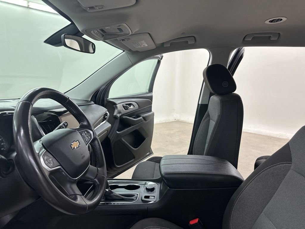 Used 2019 Chevrolet Traverse LT image 38