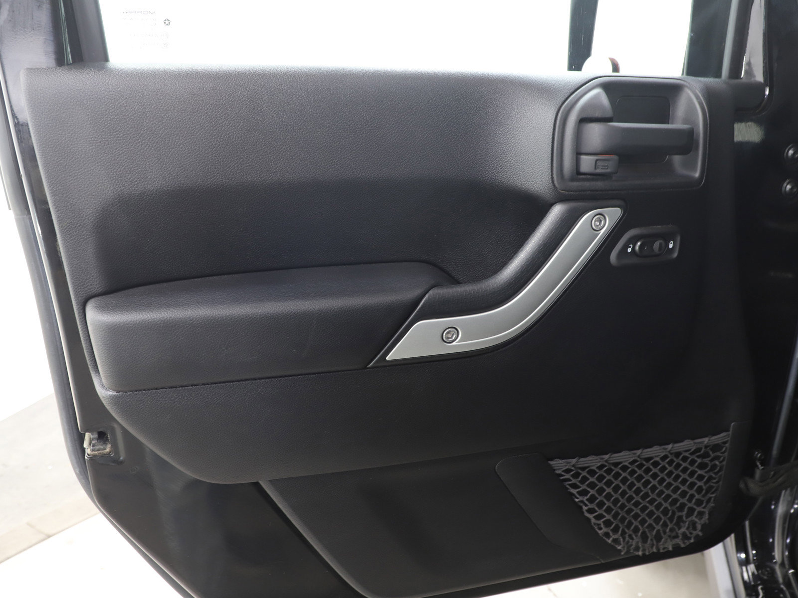 Used 2016 Jeep Wrangler Unlimited Rubicon w/ Dual Top Group image 20