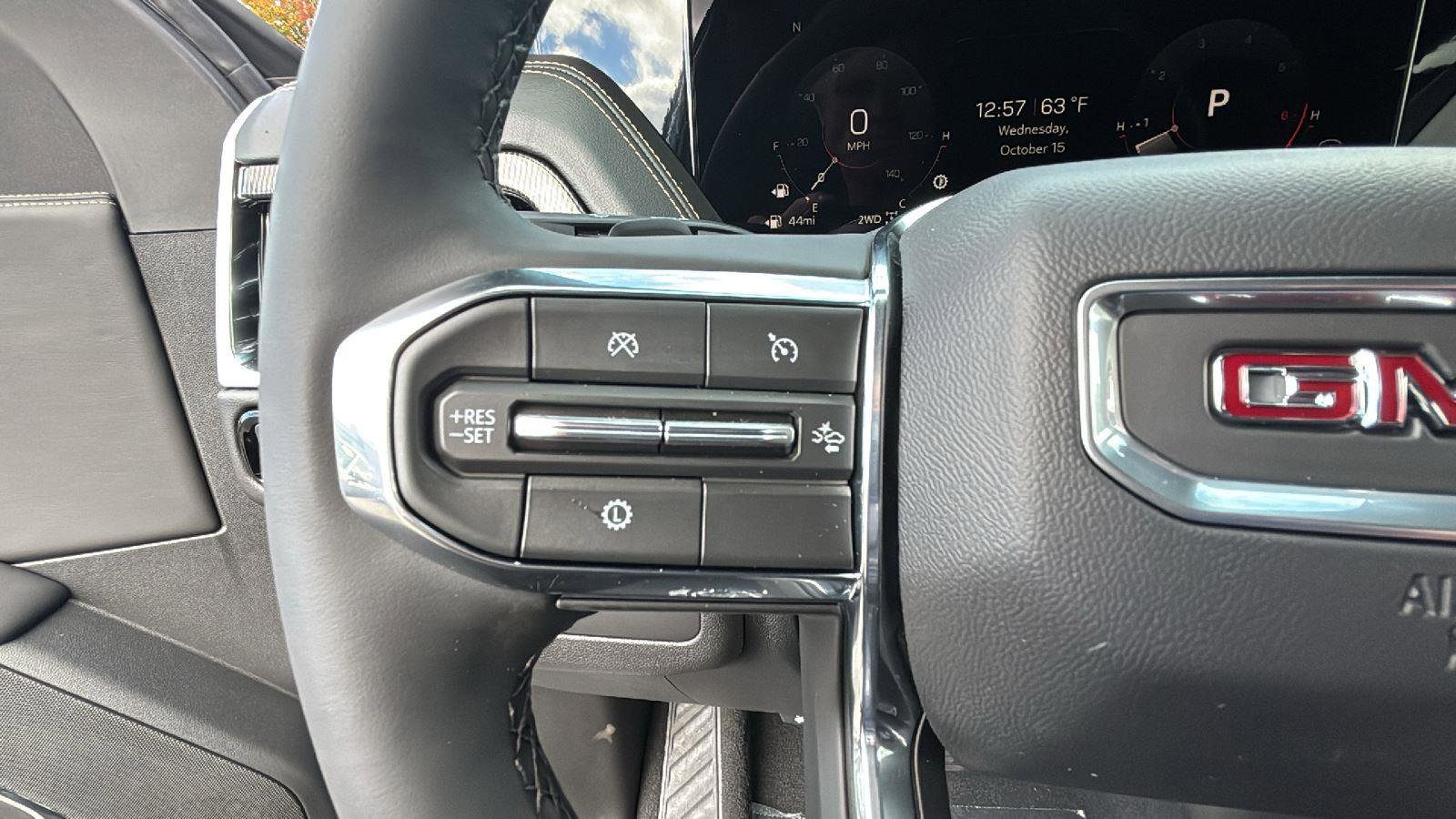 New 2026 GMC Yukon Elevation w/ LPO, Elevation Black Package image 16