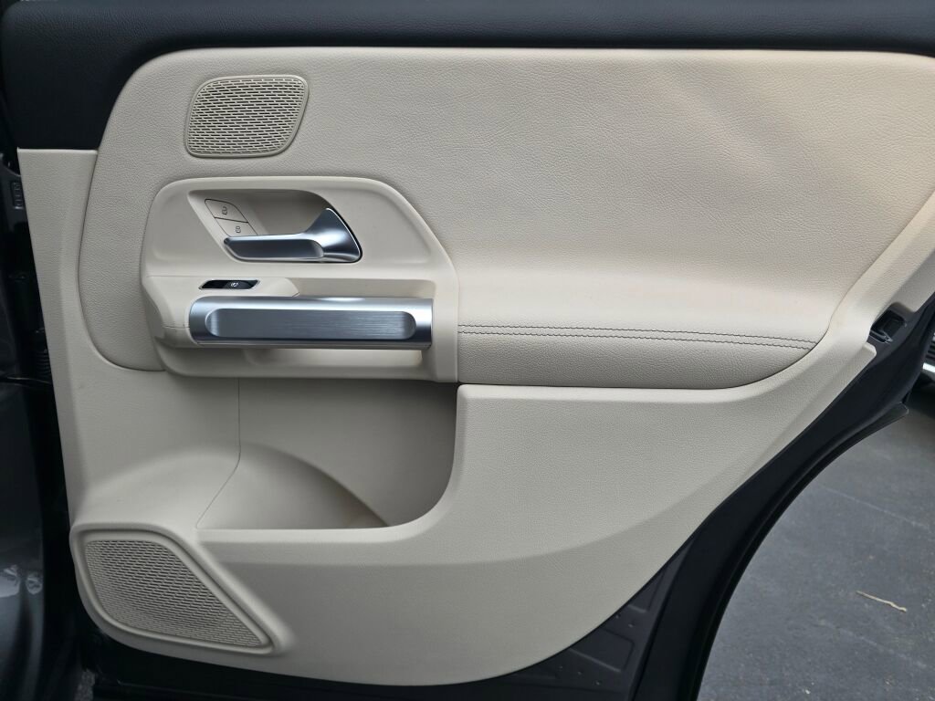 New 2026 Mercedes-Benz GLB 250 4MATIC image 26