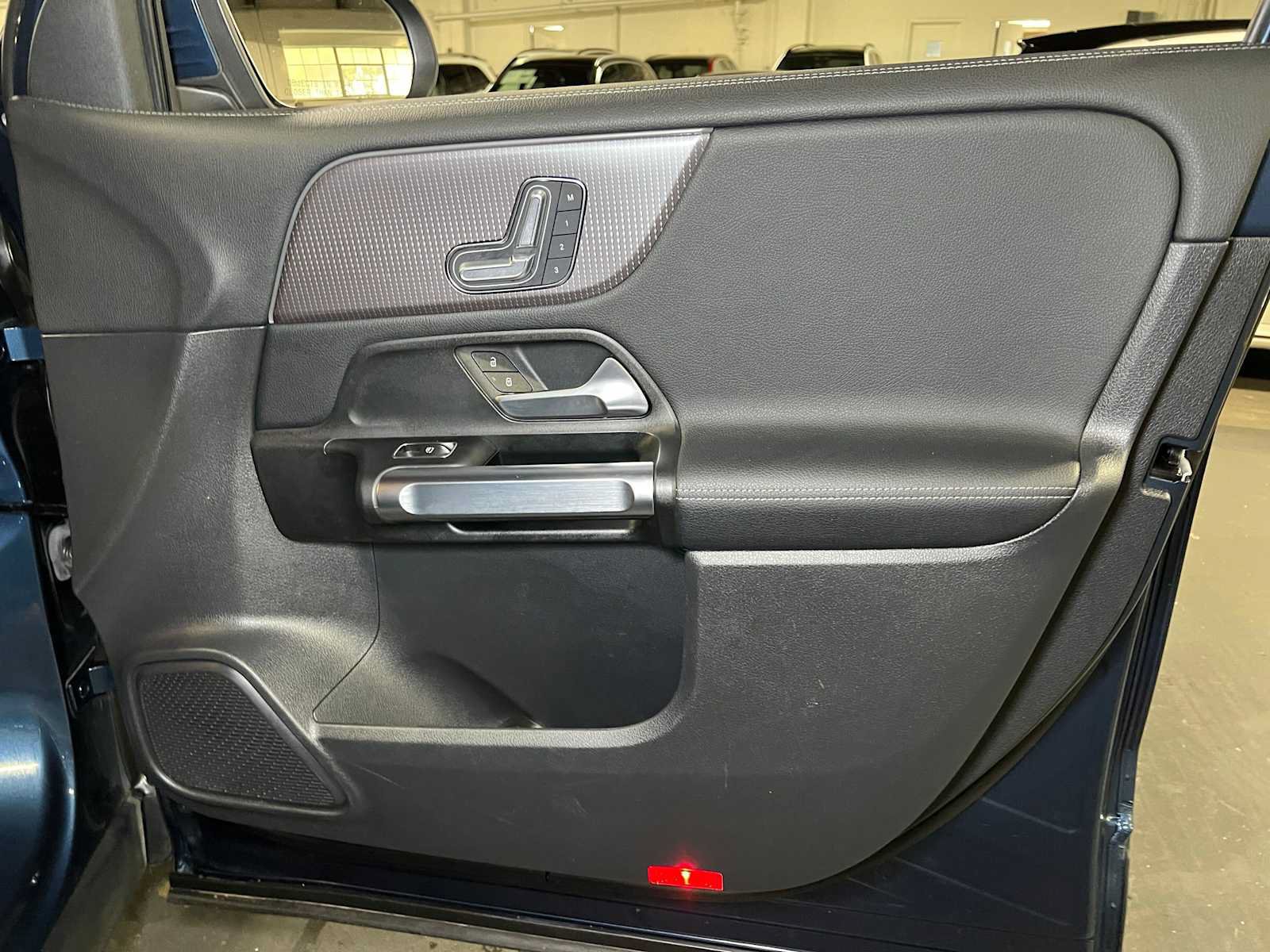 Used 2023 Mercedes-Benz EQB 250+ image 10