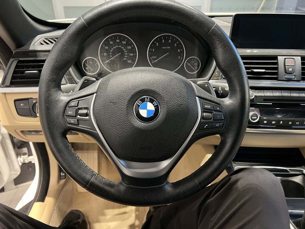 Used 2016 BMW 428i xDrive Convertible image 21