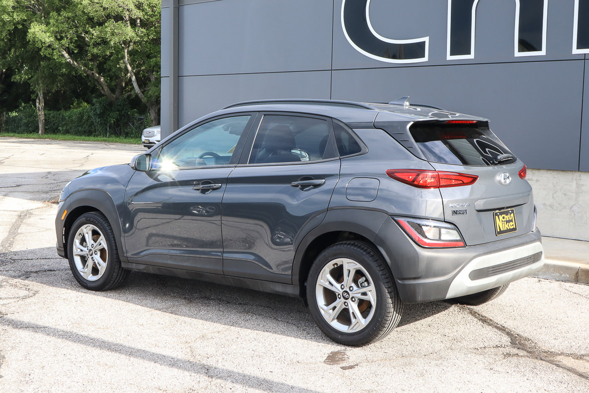 Used 2023 Hyundai Kona SEL image 6