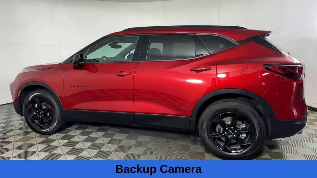 Used 2024 Chevrolet Blazer LT w/ Convenience Package FWD image 9
