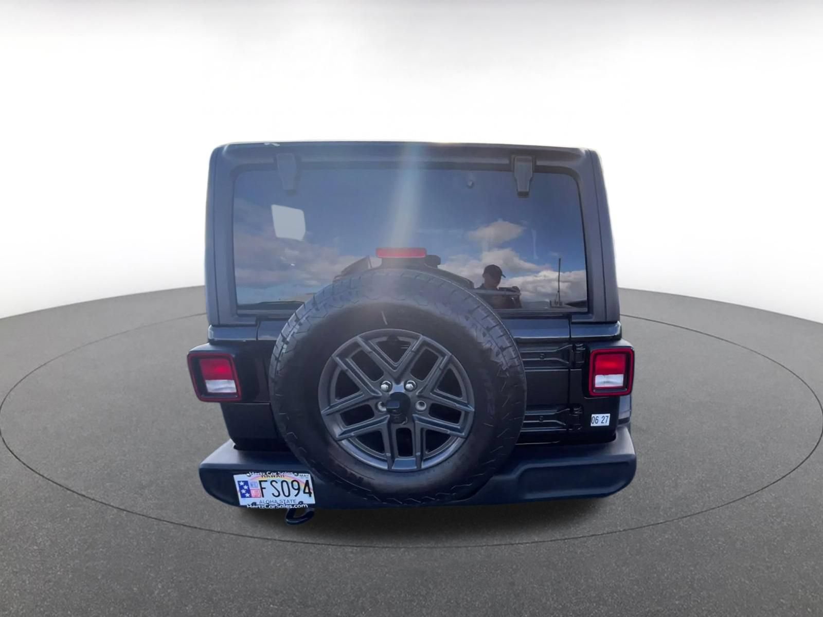 Used 2025 Jeep Wrangler Unlimited Sport AWD/4WD image 12