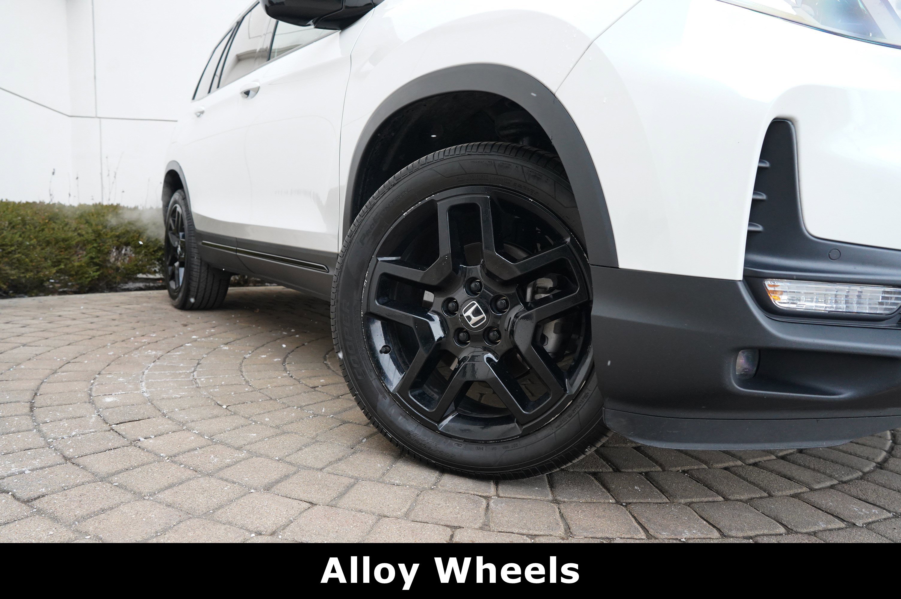 Used 2024 Honda Passport Black Edition image 17