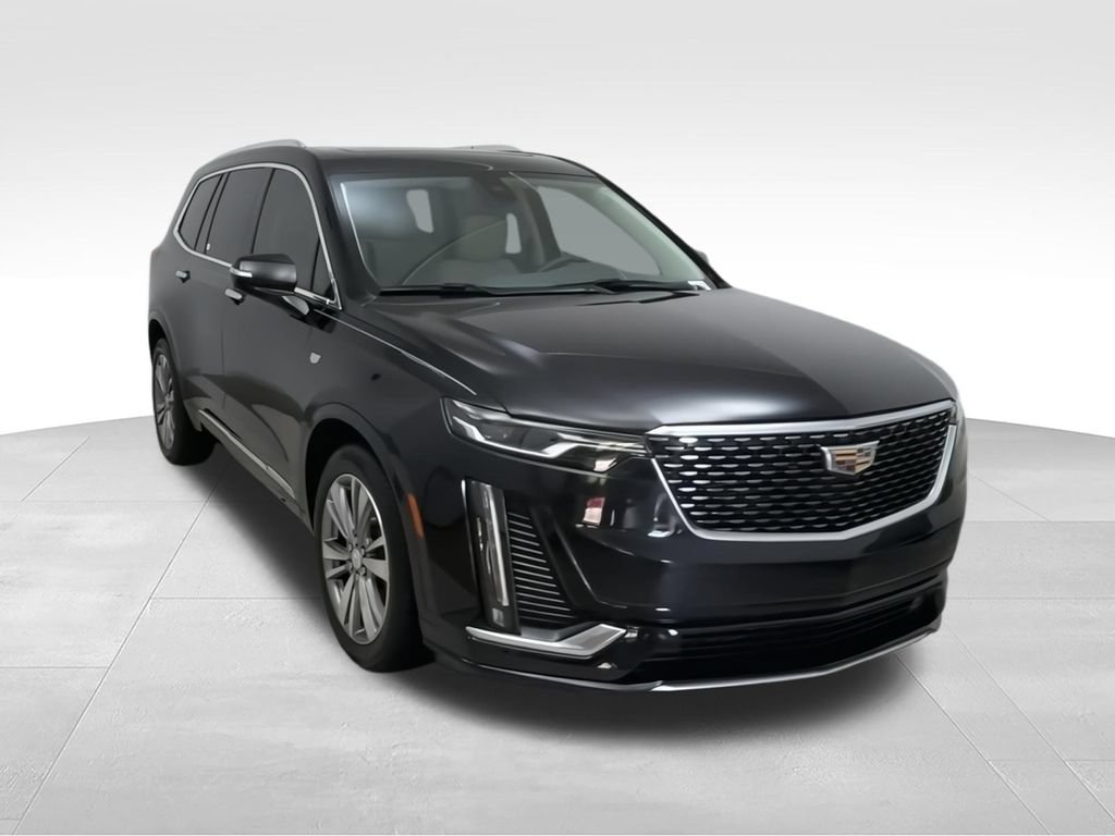 Used 2020 Cadillac XT6 Premium Luxury FWD image 3