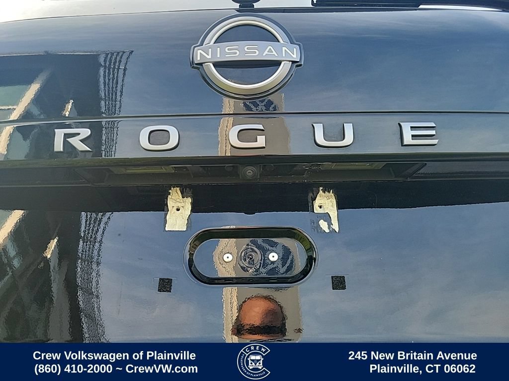 Used 2024 Nissan Rogue S AWD/4WD image 29