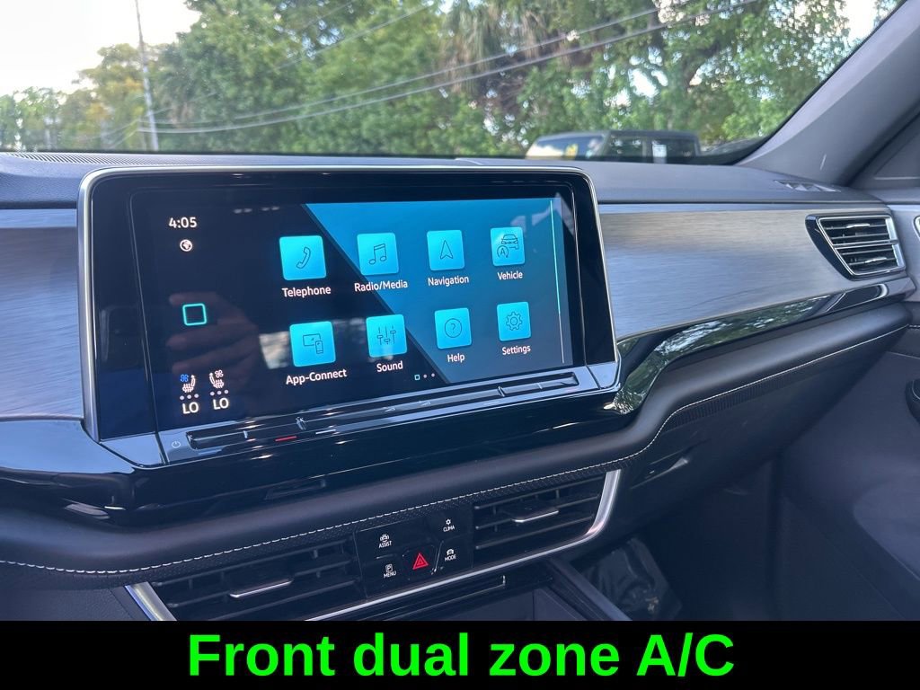 Used 2024 Volkswagen Atlas Cross Sport SE image 12