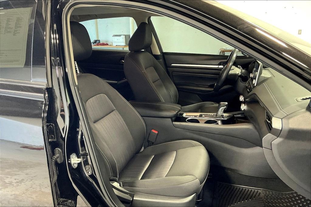 Used 2020 Nissan Altima 2.5 SV image 10