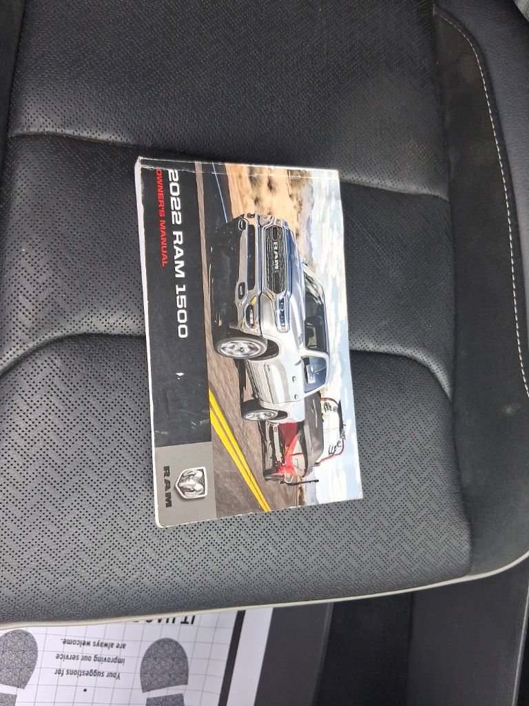 Used 2022 RAM 1500 Laramie AWD/4WD image 29