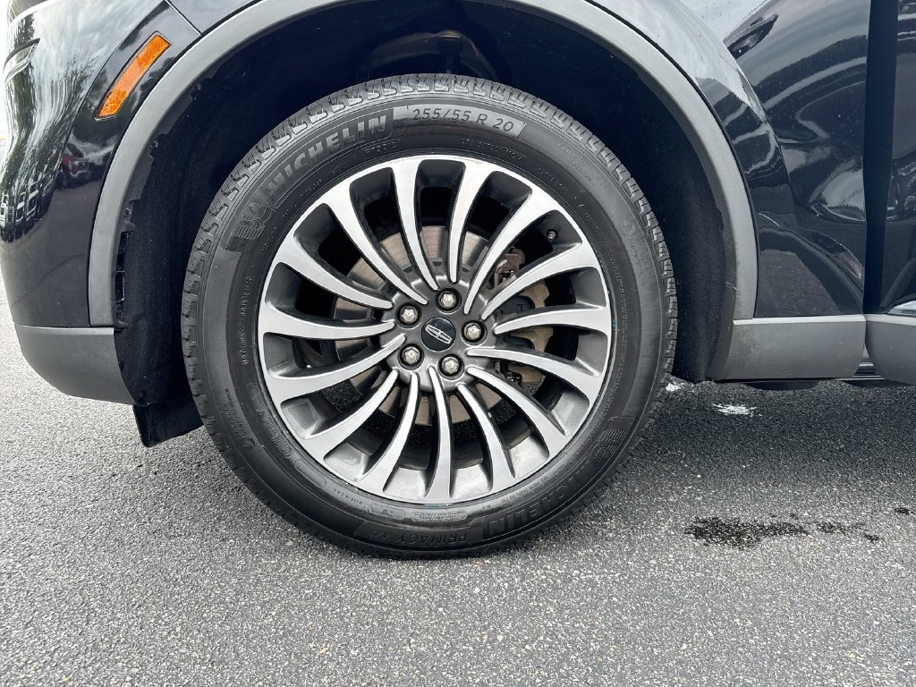Used 2023 Lincoln Aviator AWD w/ Premium Package image 29