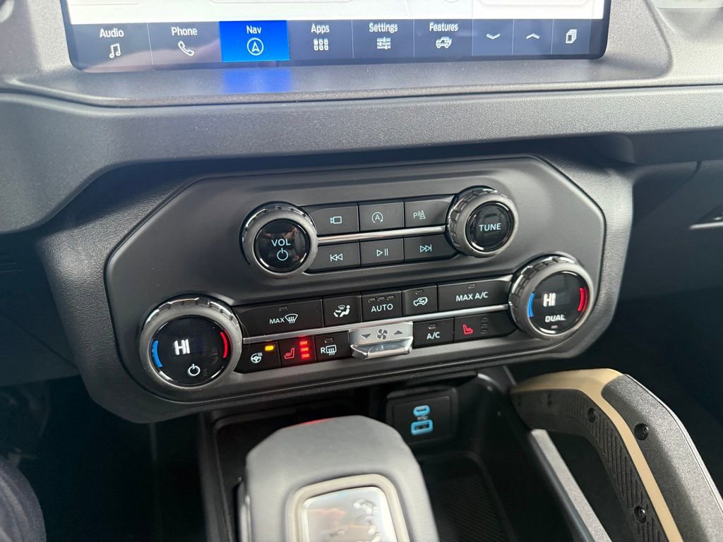 New 2025 Ford Bronco Badlands image 28