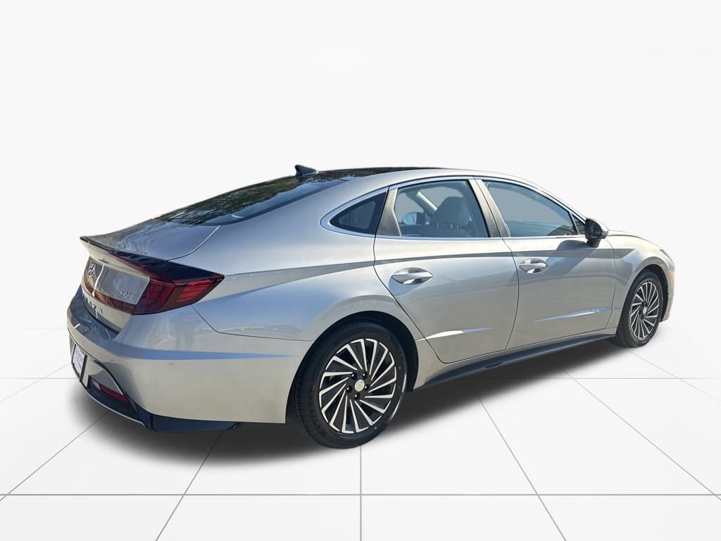 Used 2021 Hyundai Sonata Limited w/ Cargo Package image 10