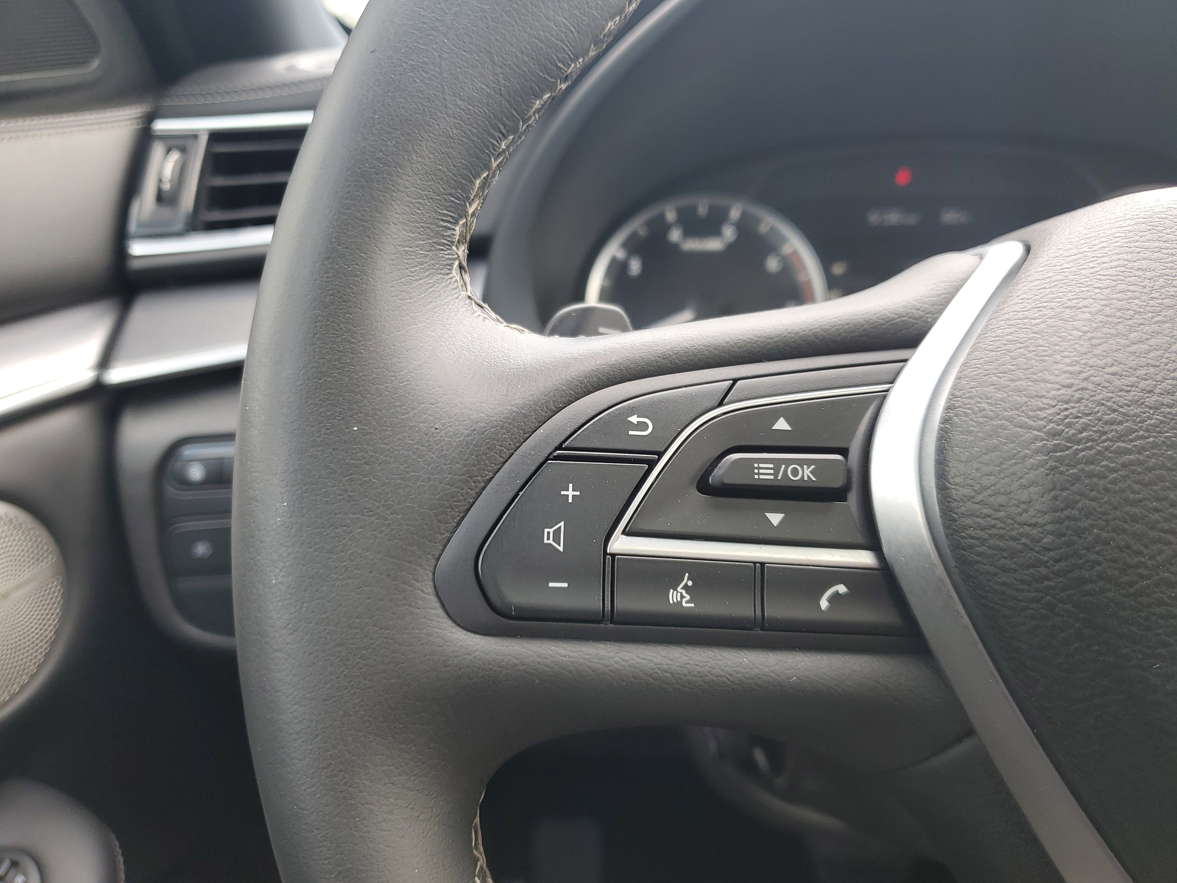 Used 2022 INFINITI QX55 Essential w/ Proassist Package image 21