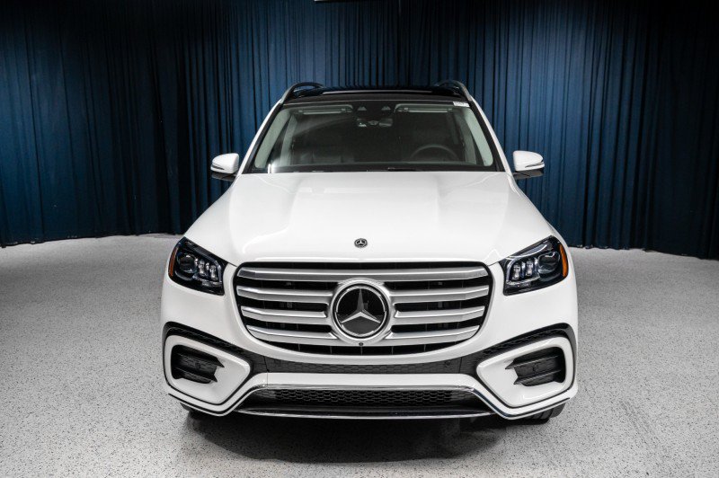 New 2026 Mercedes-Benz GLS 450 4MATIC image 2