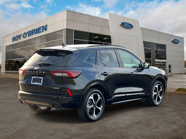 Certified 2023 Ford Escape ST-Line Elite w/ Premium Technology Package AWD/4WD image 5