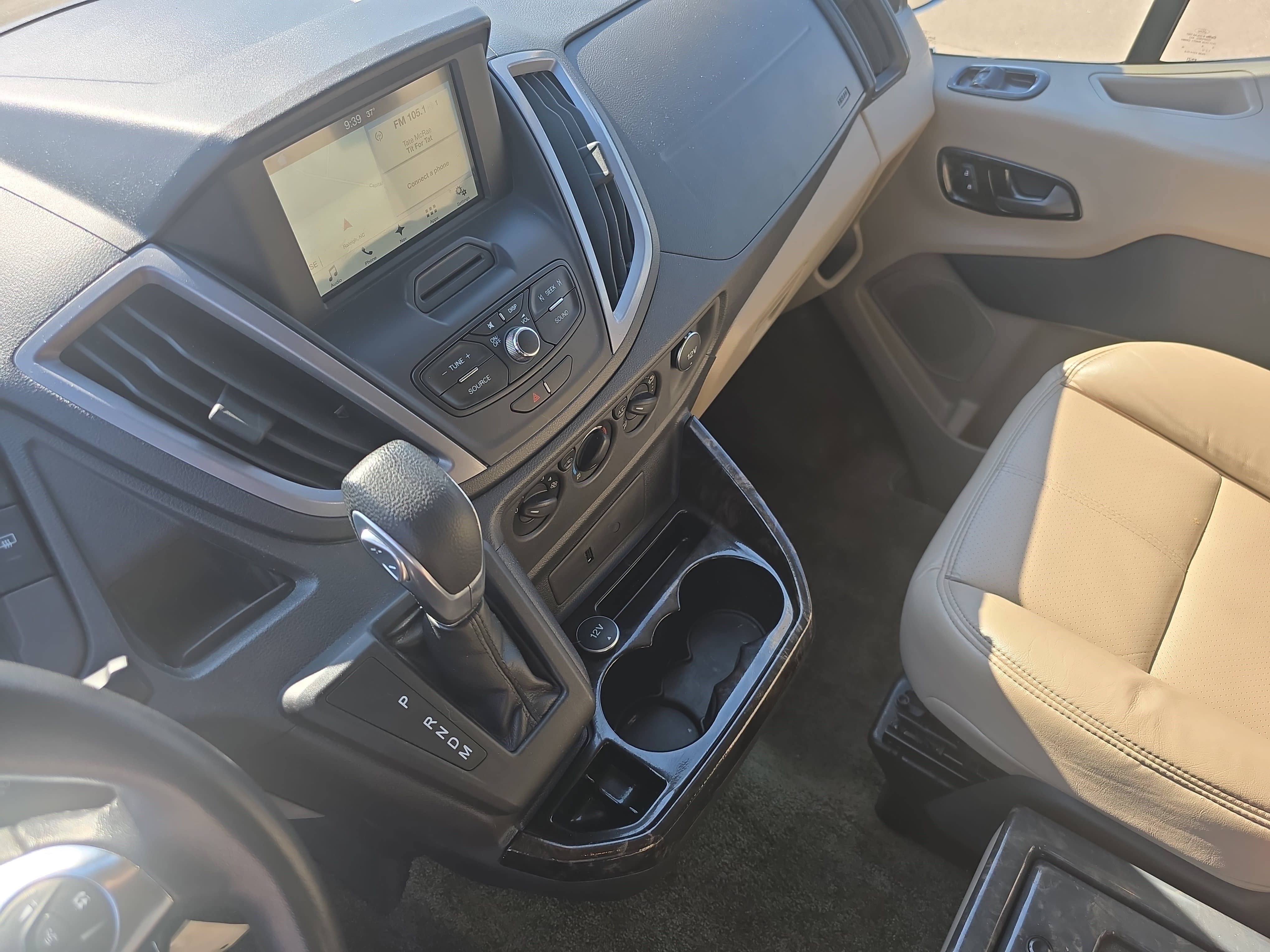 Used 2016 Ford Transit 150 XLT image 26