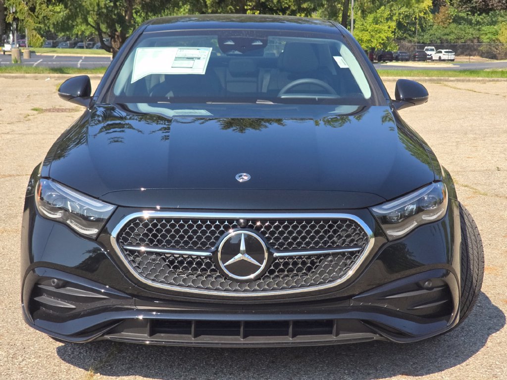 New 2027 Mercedes-Benz E 350 4MATIC Sedan image 12