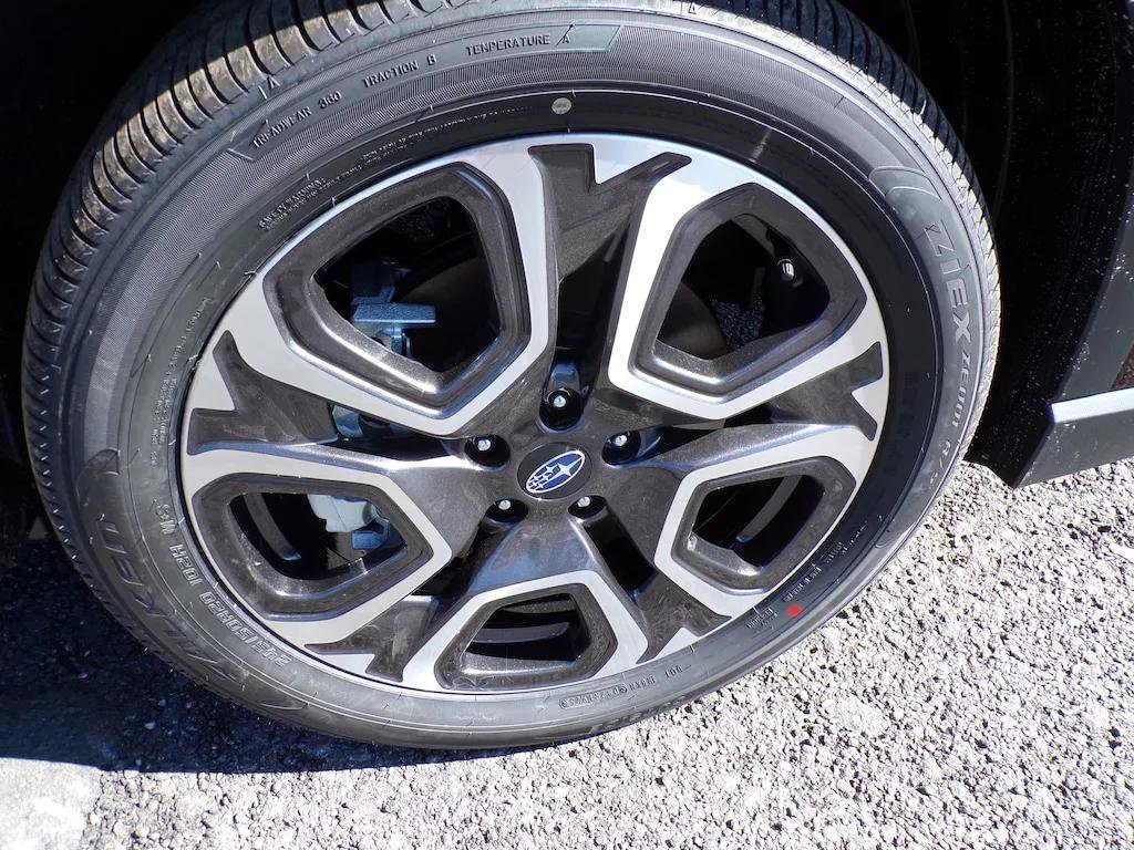 New 2025 Subaru Ascent Touring image 10