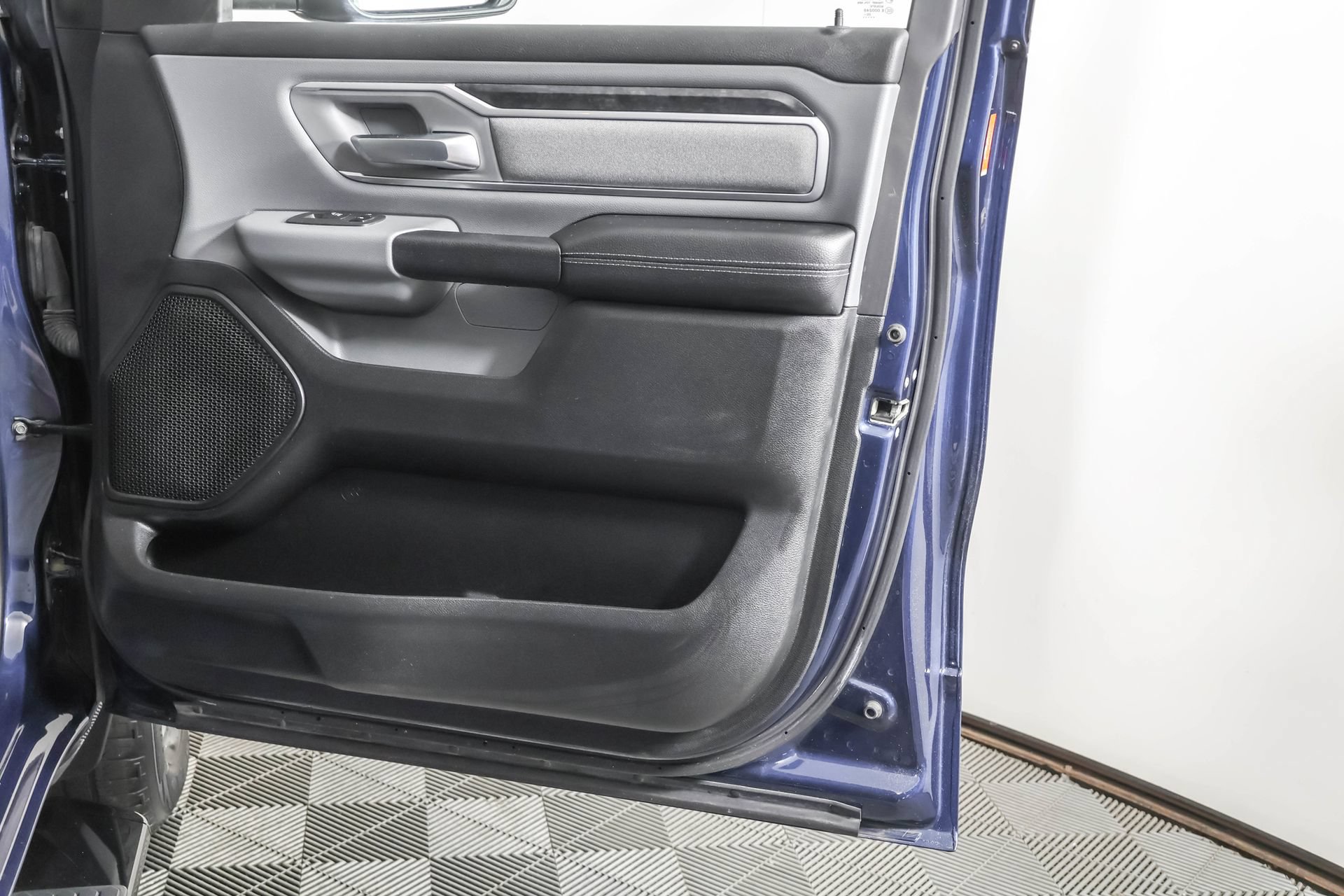 Used 2021 RAM 1500 Big Horn AWD/4WD image 48