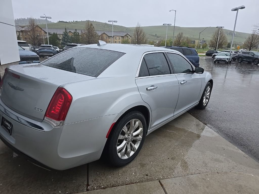Used 2020 Chrysler 300 Limited AWD/4WD image 7
