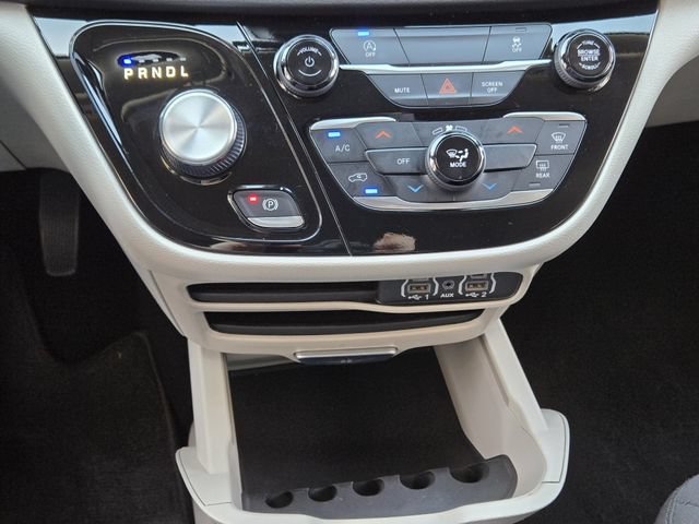 Certified 2023 Chrysler Voyager LX FWD image 19