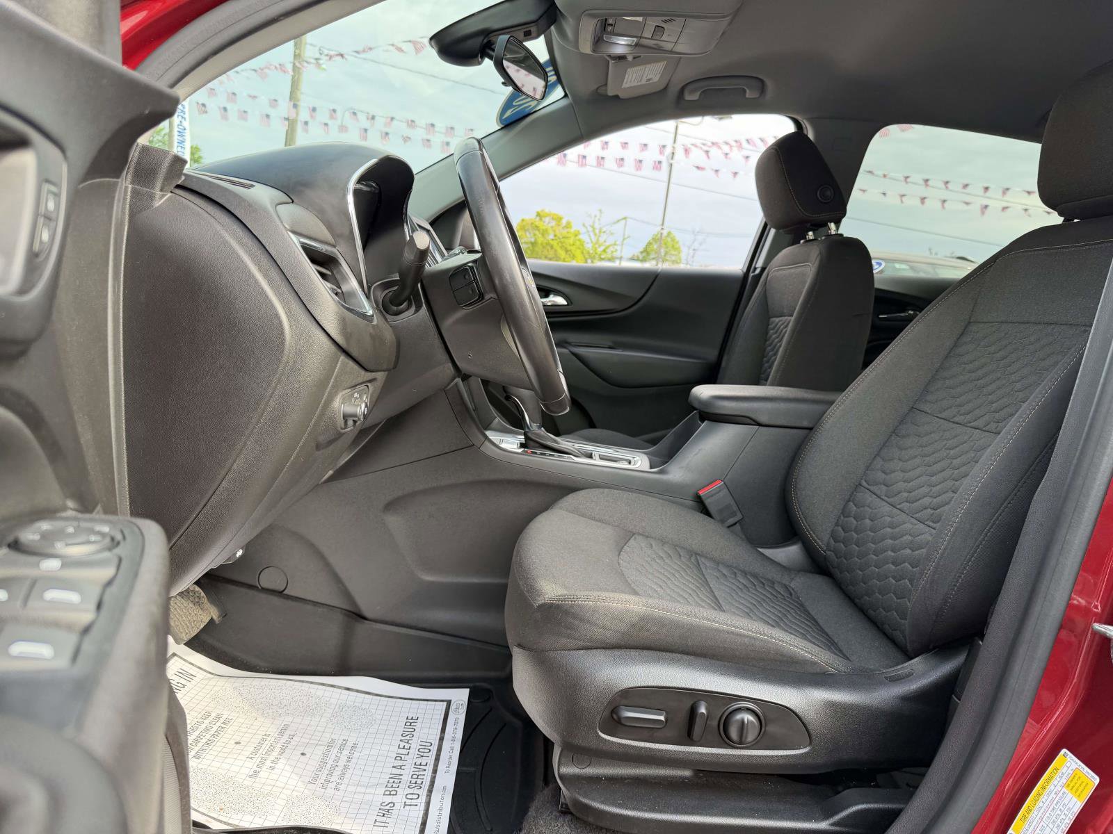 Used 2020 Chevrolet Equinox LT AWD/4WD image 11