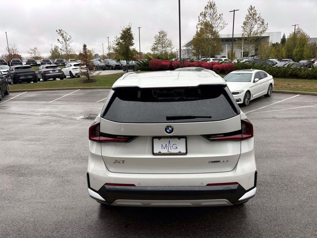 Certified 2025 BMW X1 xDrive28i w/ Premium Package image 6