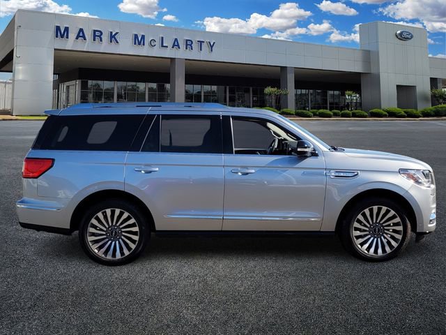 Used 2020 Lincoln Navigator Reserve w/ Luxury Package image 3
