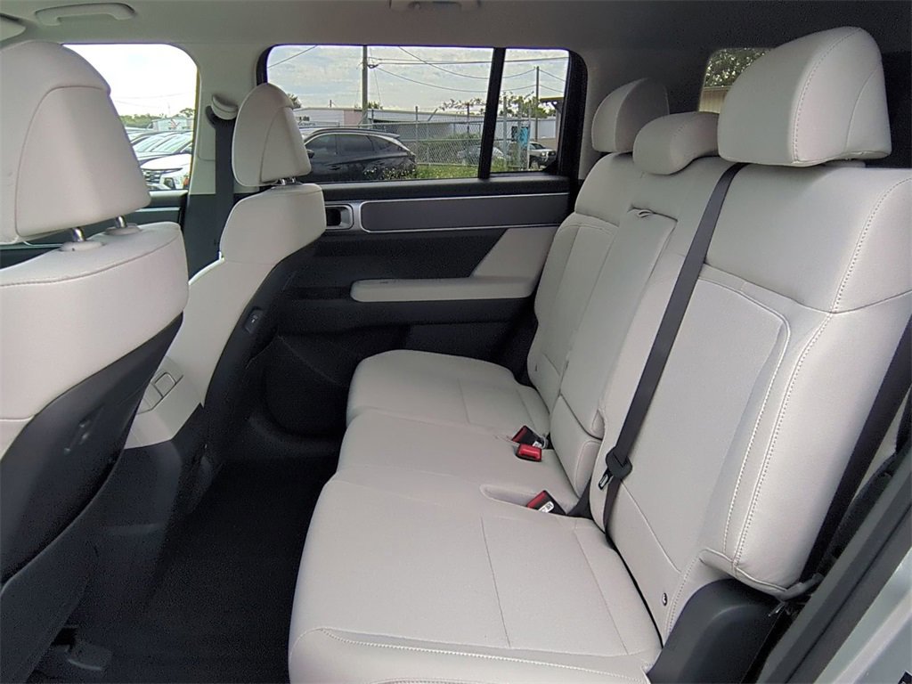 New 2026 Hyundai Santa Fe SE image 15